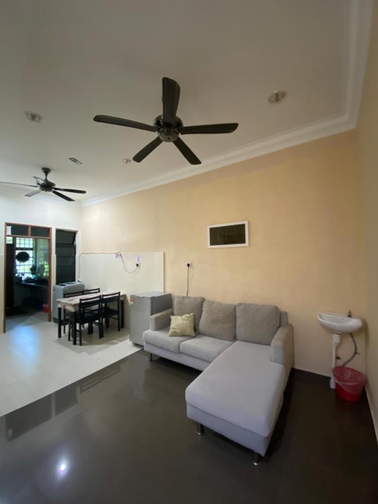 Homestay Tok Ma 1 Alur Tuman Marang Dış mekan fotoğraf